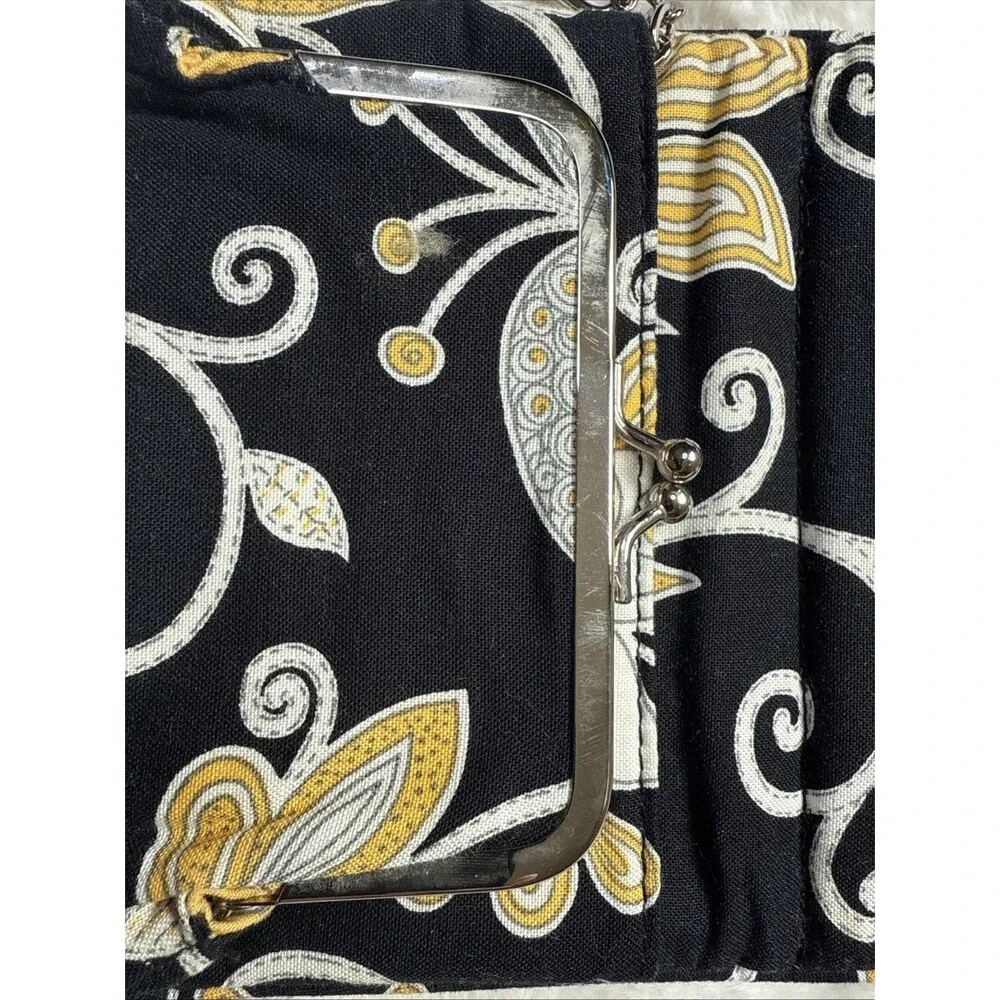 VERA BRADLEY POCKET WALLET YELLOW BIRD 6 X 4 Inch Magnet Close Clear ID Coin - Picture 3 of 7